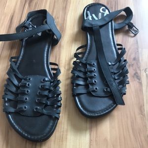 Dolce Vita Black Sandals